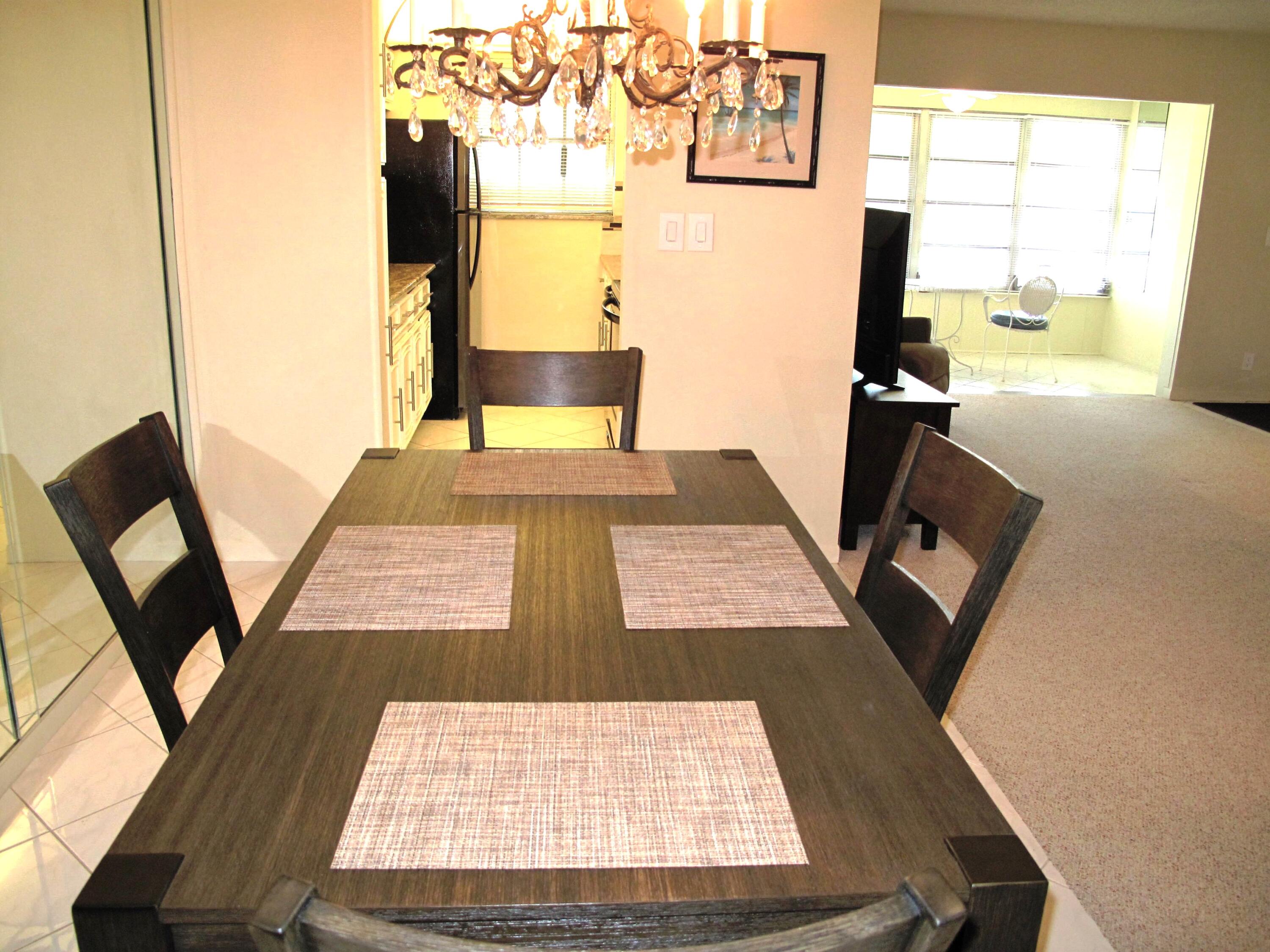 1202 South Drive Circle, Unit B Delray Beach, FL 33445 - Photo 6 of 57 Dining area view (3)