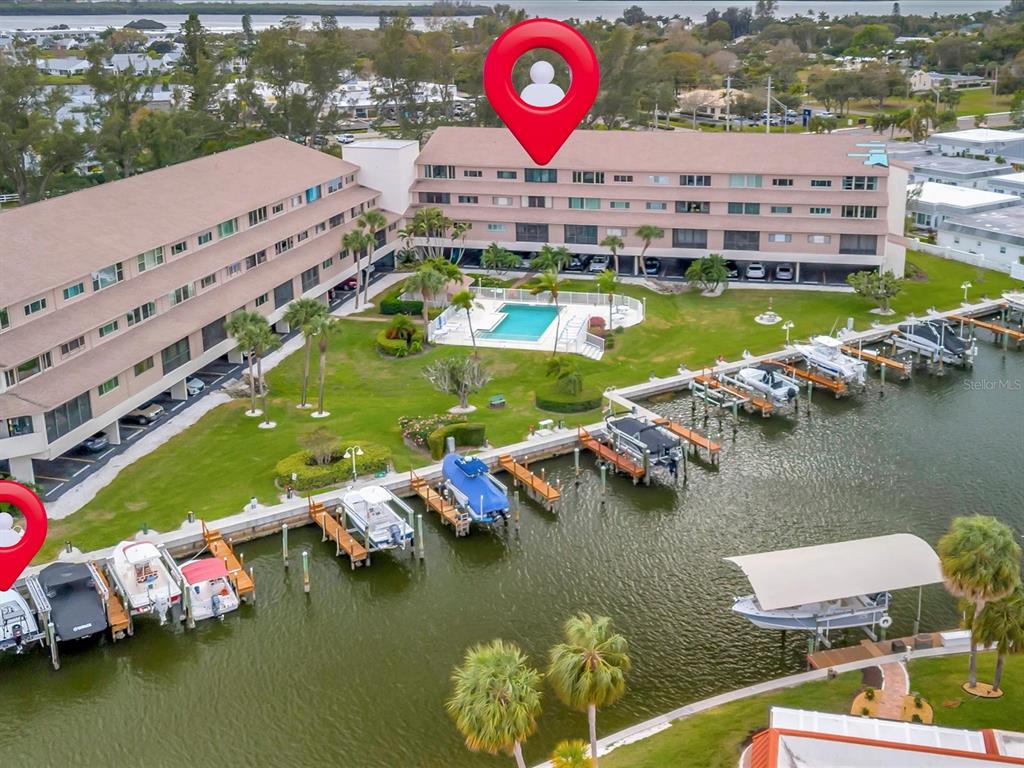 Waterfront Living! Boat Slip & Lift out to Palma Sola Bay!