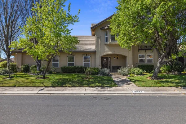 $742,000 | 19547 Windrift Way, Woodbridge, CA 95258