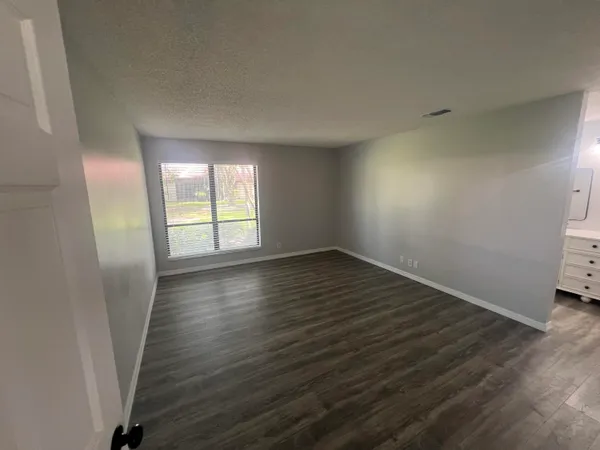 $2,400 | 5975 Forest Grove Drive, Unit 2, Boynton Beach, FL 33437