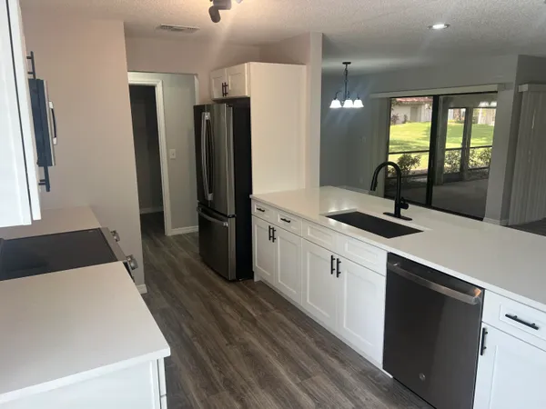 $2,400 | 5975 Forest Grove Drive, Unit 2, Boynton Beach, FL 33437