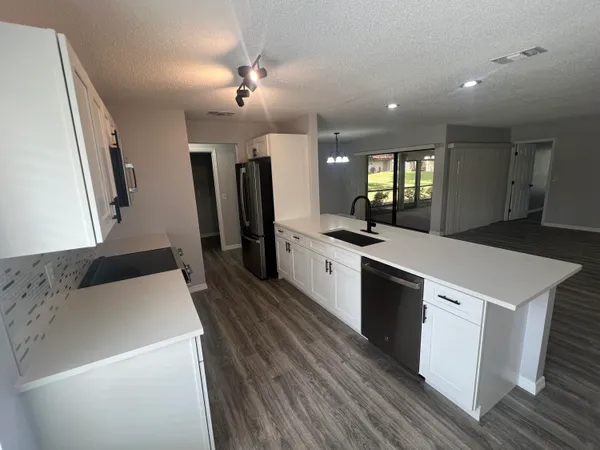 $2,400 | 5975 Forest Grove Drive, Unit 2, Boynton Beach, FL 33437