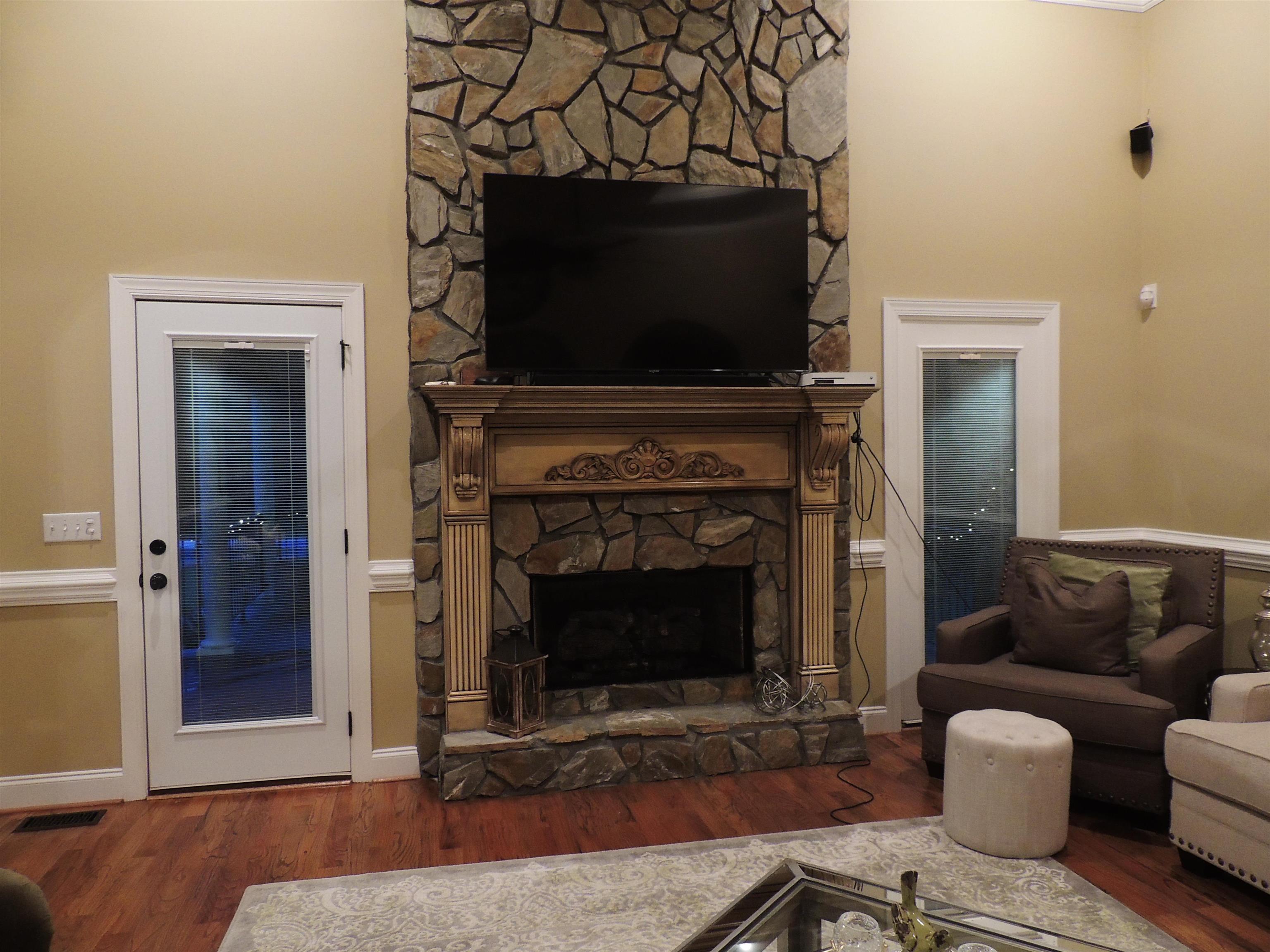 940 Lansfair Drive Inman, SC 29349 - Photo 2 of 35