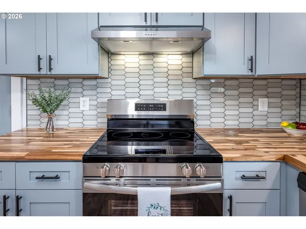 $360,000 | 3910 Andover Street, Eugene, OR 97404