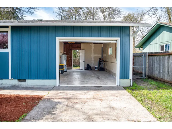 $360,000 | 3910 Andover Street, Eugene, OR 97404