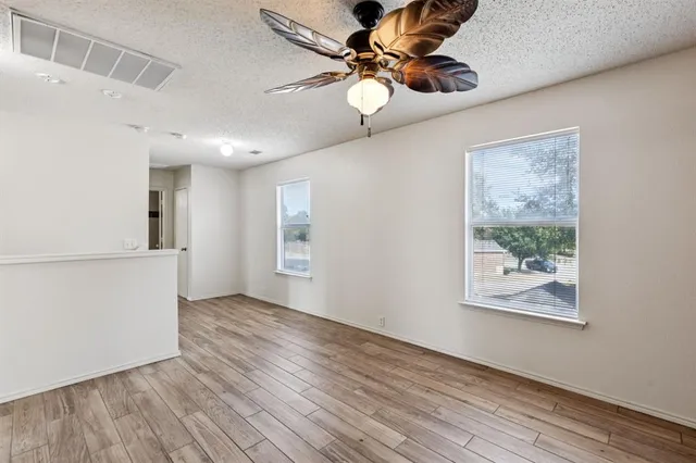 $2,150 | 1400 Caleo Drive, Glenn Heights, TX 75154