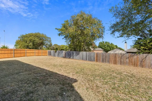 $2,150 | 1400 Caleo Drive, Glenn Heights, TX 75154