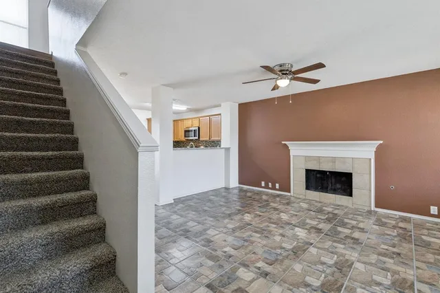 $2,150 | 1400 Caleo Drive, Glenn Heights, TX 75154