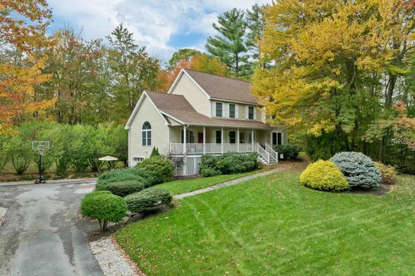 $785,000 | 2 Farrwood Drive, Hooksett, NH 03106