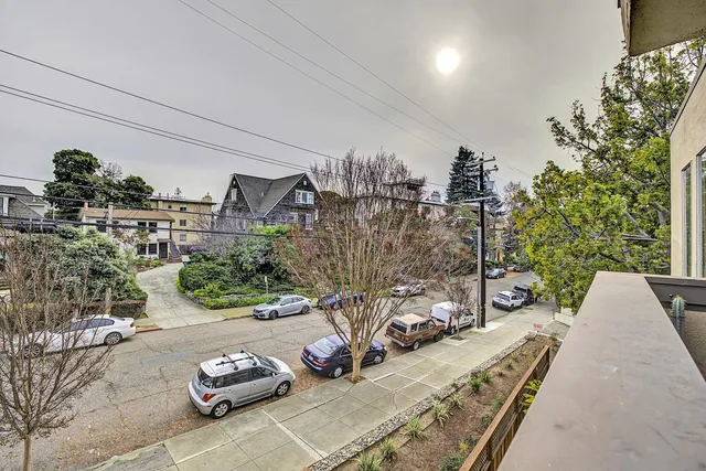 $210,000 | 407 Orange Street, Unit 410, Oakland, CA 94610