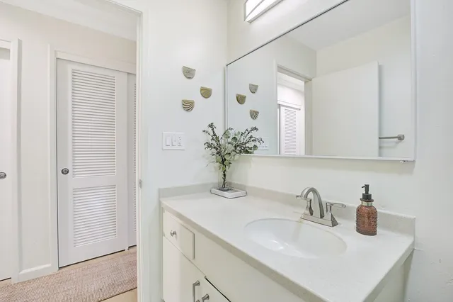 $210,000 | 407 Orange Street, Unit 410, Oakland, CA 94610