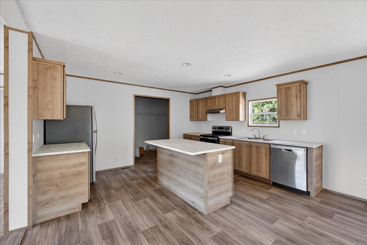 107 Kal Road Harleyville, SC 29448 - Photo 11 of 38 09-Maddie Breggia - DSC01846