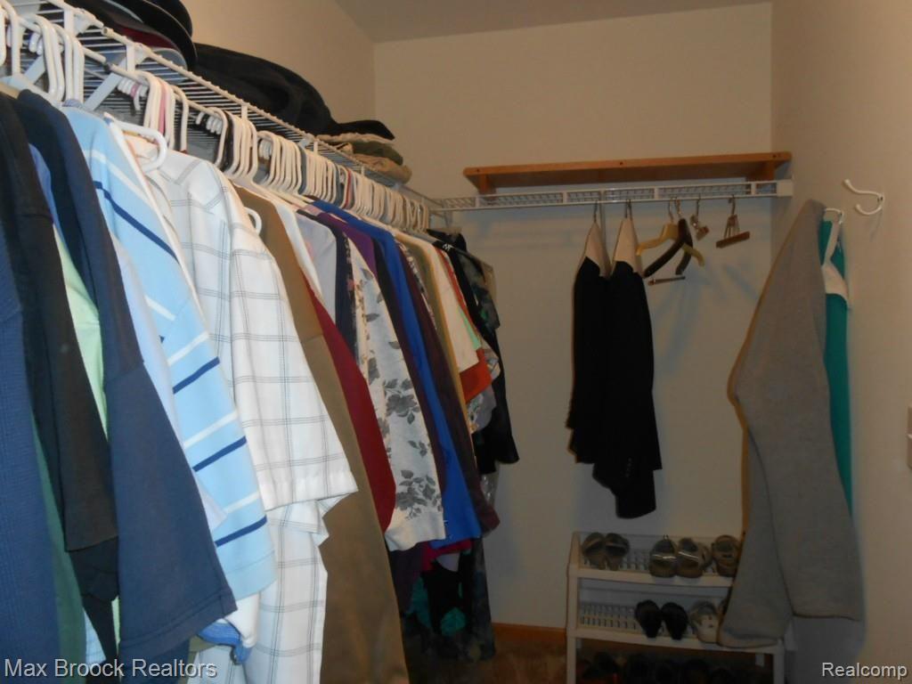 1872 East Hamlin Road Rochester Hills, MI 48307 - Photo 10 of 45