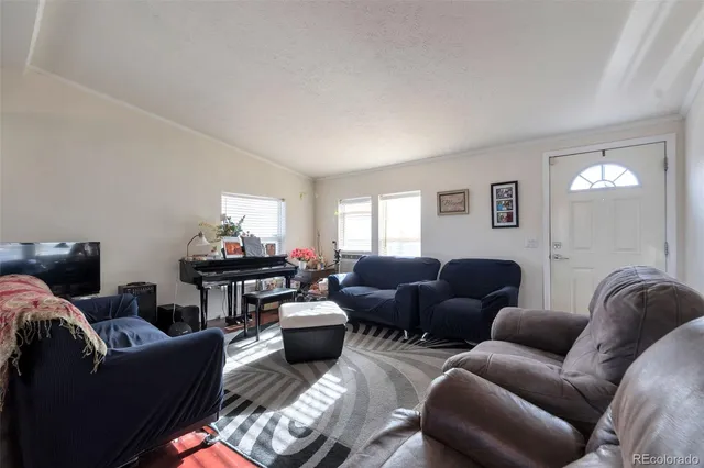 $420,000 | 5853 South Quemoy Circle, Centennial, CO 80015