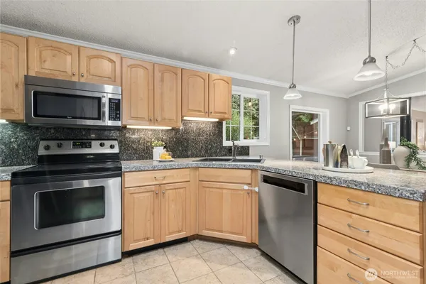 $799,000 | 3316 288th Avenue Northeast, Redmond, WA 98053