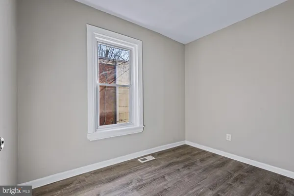 $2,000 | 1402 West 3rd Street, Wilmington, DE 19805