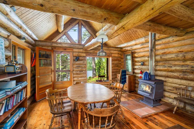 $749,900 | 92 Erickson Trail, Tofte, MN 55615