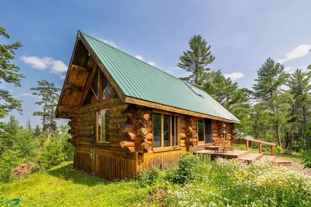 $749,900 | 92 Erickson Trail, Tofte, MN 55615