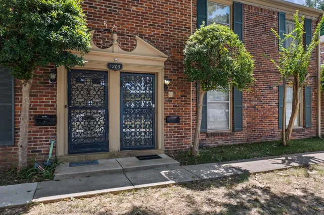 $165,000 | 1205 Bristol Drive, Unit 18, Memphis, TN 38119