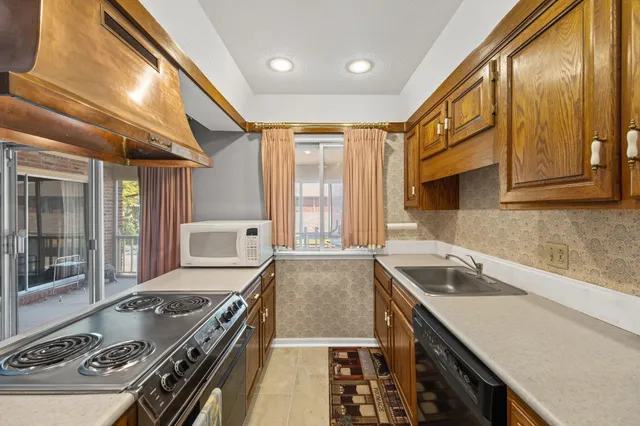 $165,000 | 1205 Bristol Drive, Unit 18, Memphis, TN 38119