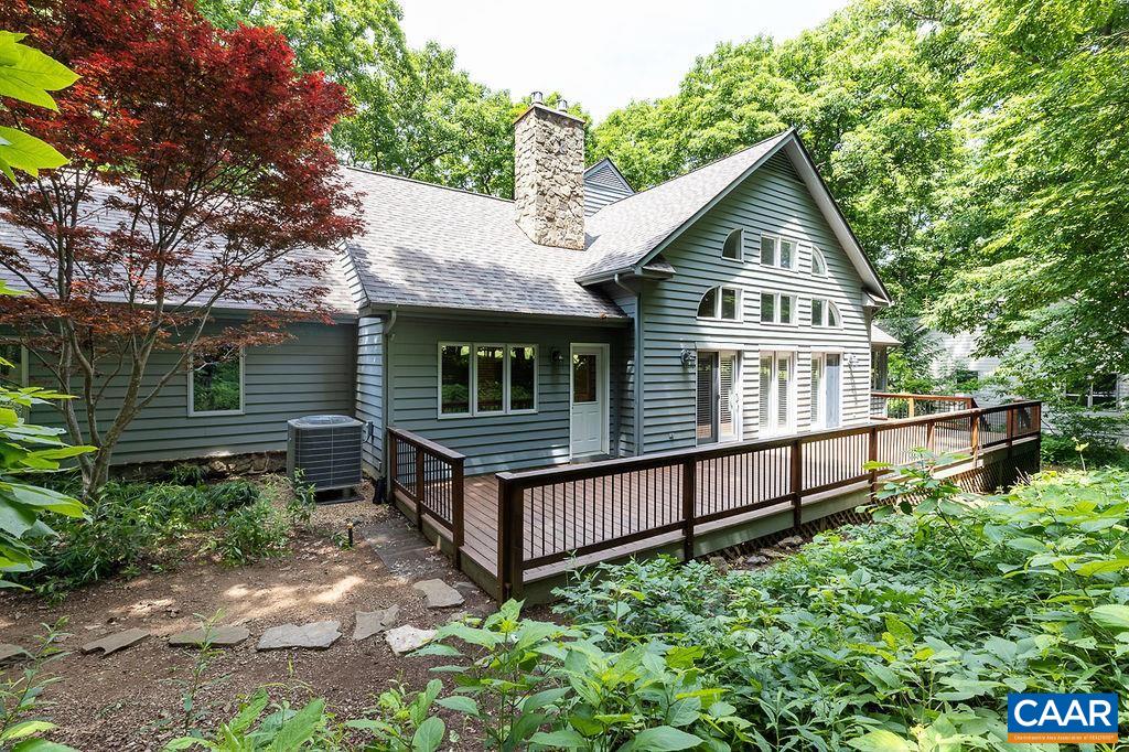 91 Bear Run Wintergreen, VA 22967 - Photo 29 of 54 a view of a house with wooden fence