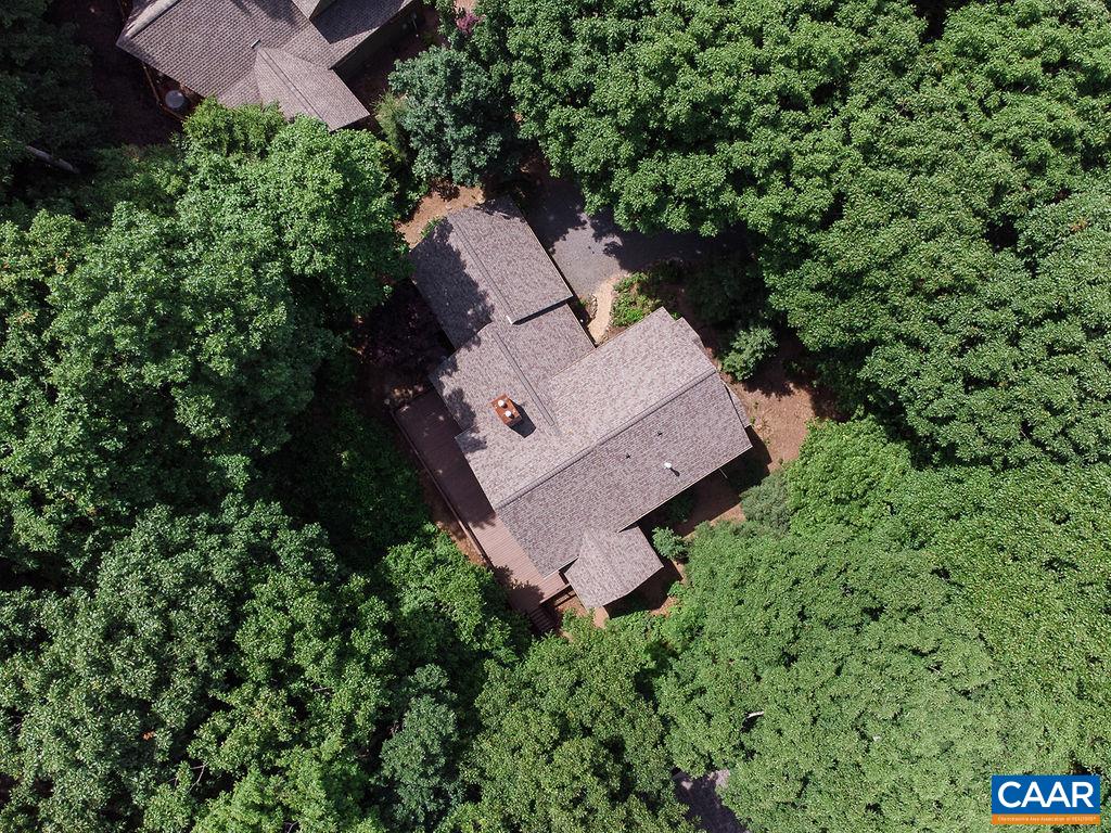 91 Bear Run Wintergreen, VA 22967 - Photo 54 of 54 an aerial view of a house with a yard