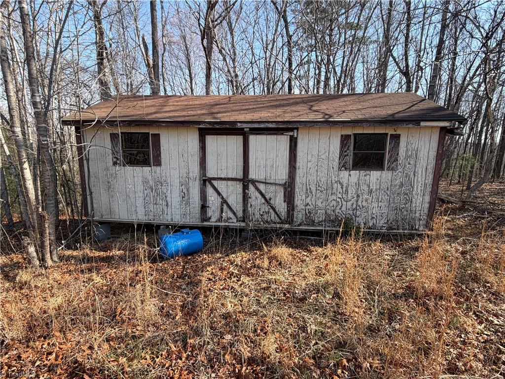 1442 Flippin Road Westfield, NC 27053 - Photo 4 of 12