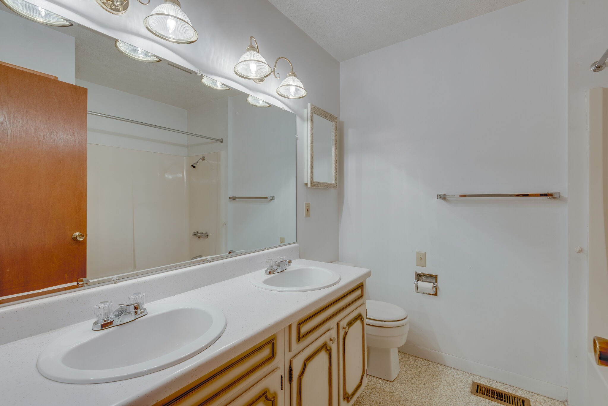 895 Hafner Road Charlotte, TN 37036 - Photo 23 of 33 Gallery Image 23