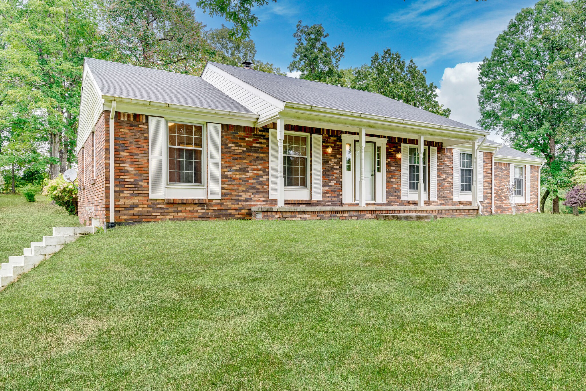 895 Hafner Road Charlotte, TN 37036 - Photo 27 of 33 Gallery Image 27