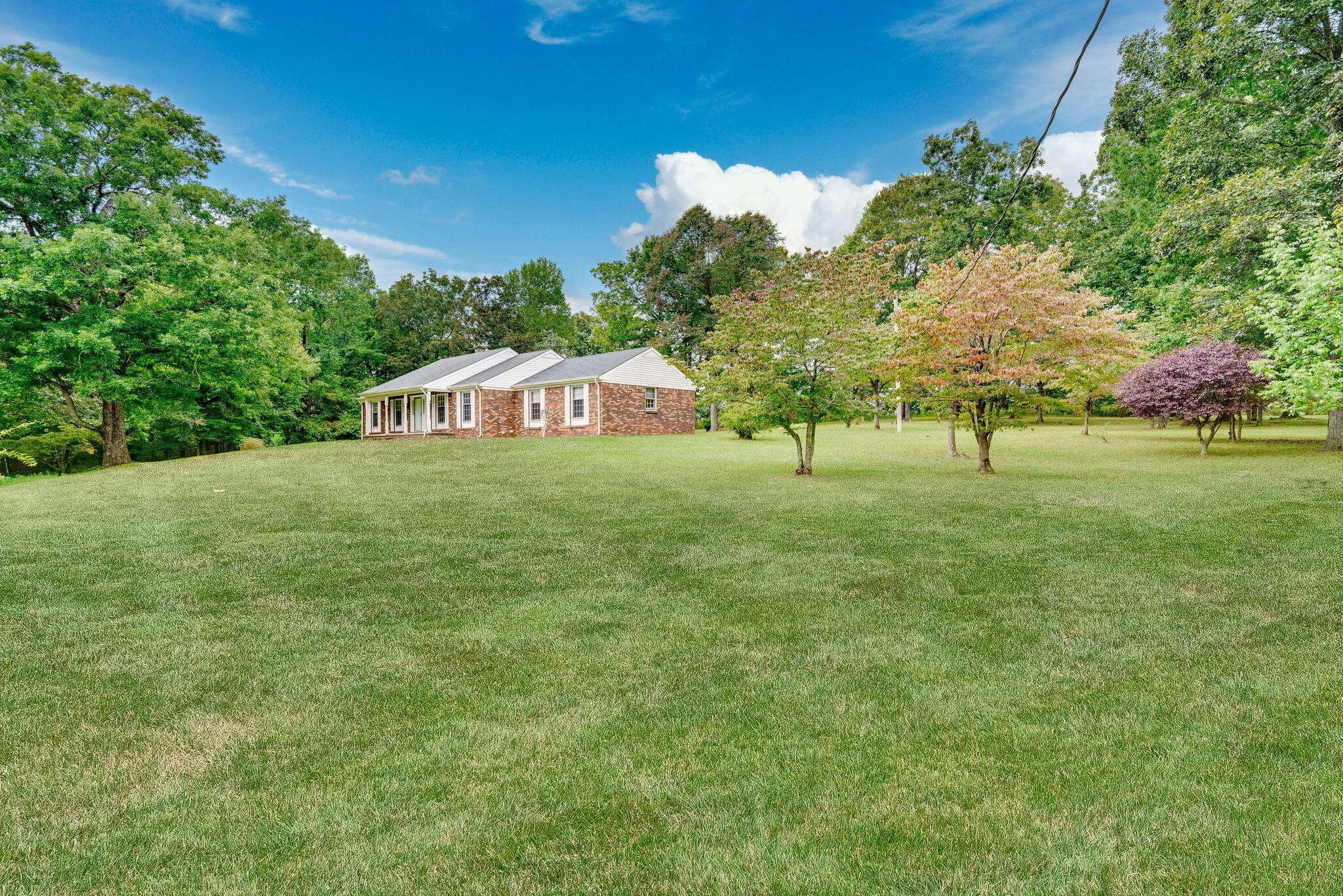 895 Hafner Road Charlotte, TN 37036 - Photo 7 of 33 Gallery Image 7