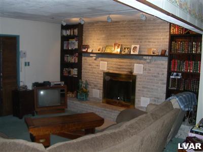 3247 Garrett Road Bethlehem, PA 18017 - Photo 3 of 4 Gallery Image 3
