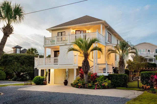 $2,399,000 | 109 Carolina Boulevard, Isle of Palms, SC 29451
