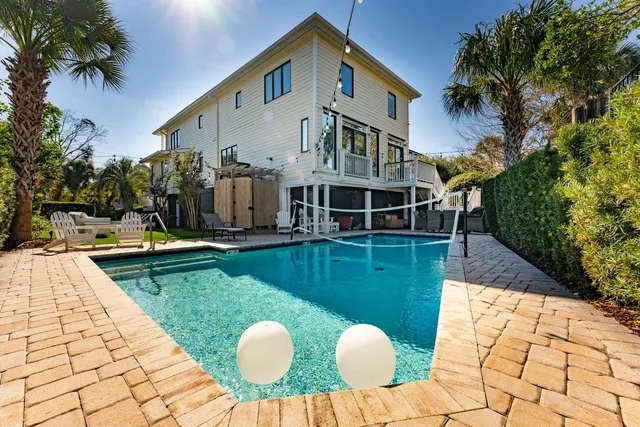 $2,399,000 | 109 Carolina Boulevard, Isle of Palms, SC 29451