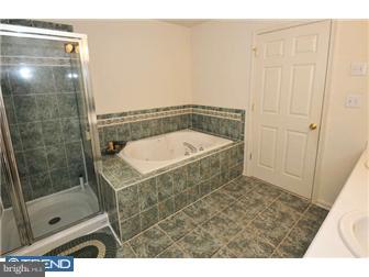 97 Windsor Pond Road Princeton Junction, NJ 08550 - Photo 8 of 12 Bathroom
