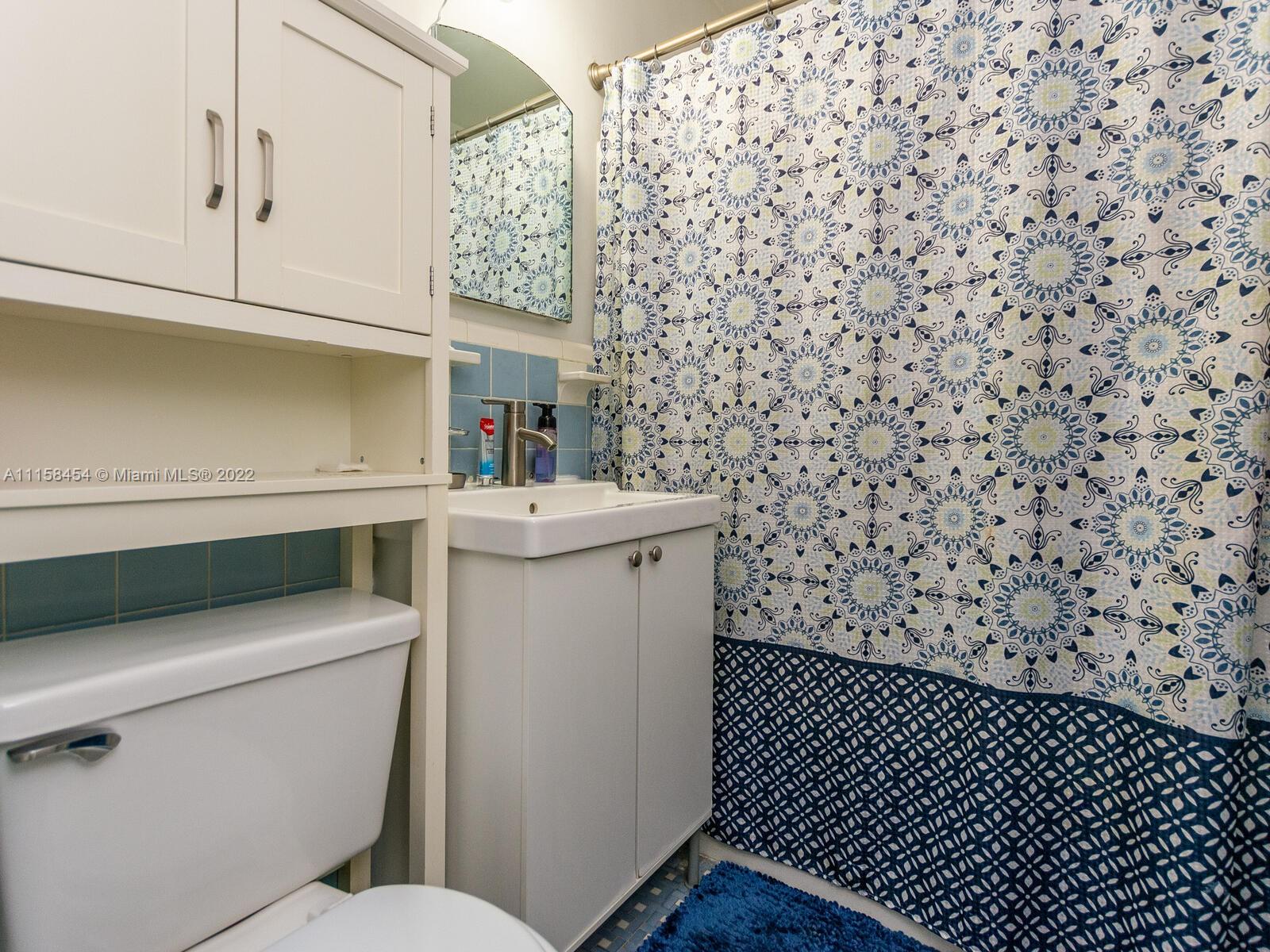 6731 Southwest 5th Terrace Miami, FL 33144 - Photo 20 of 33 a utility room with dryer and washer