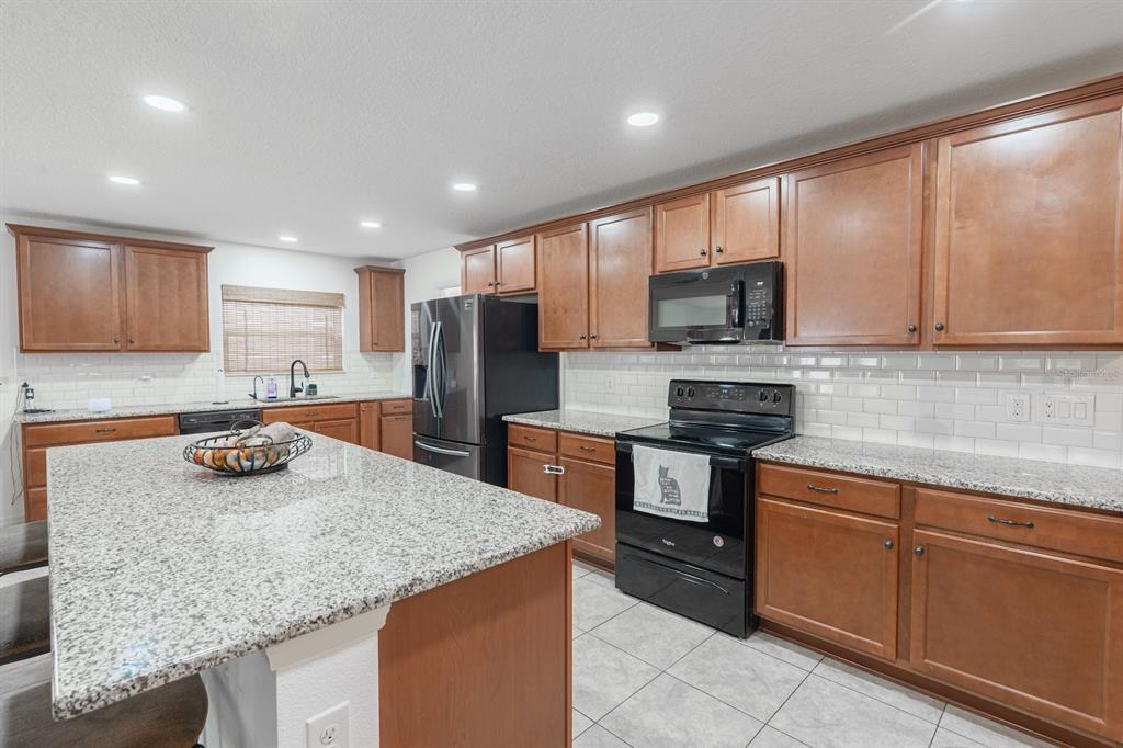 11331 Brighton Knoll Loop Riverview, FL 33579 - Photo 17 of 62