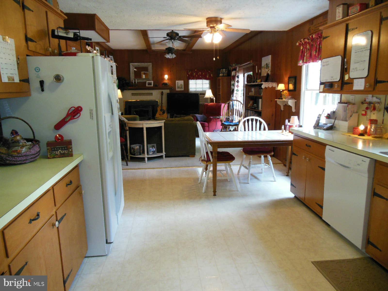 9321 Gue Road Damascus, MD 20872 - Photo 6 of 29 Kitchen