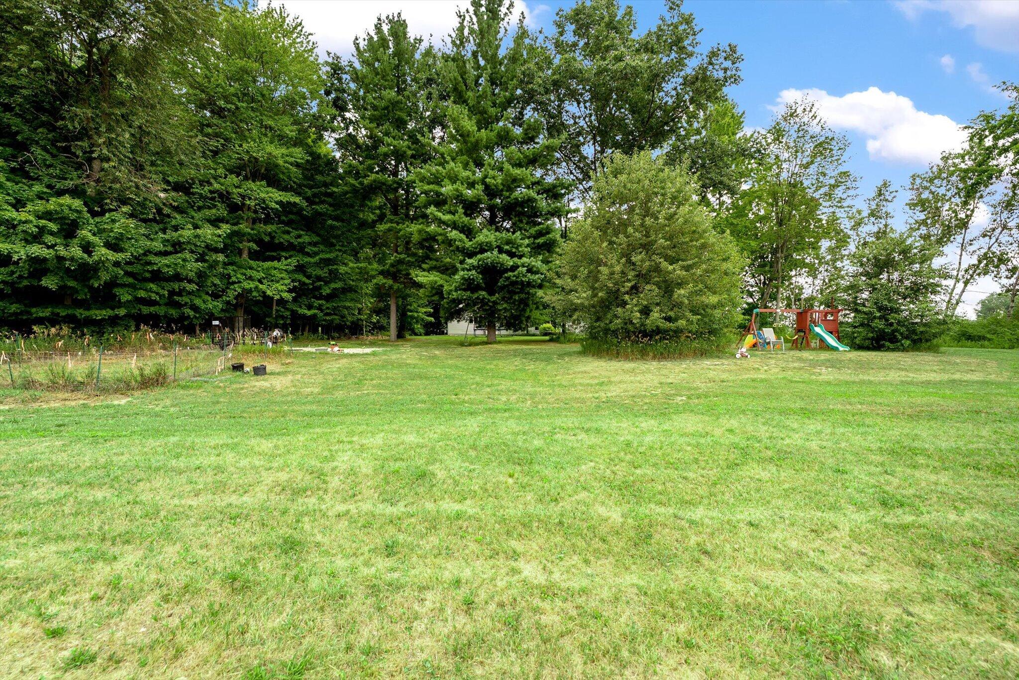 1844 Cree Road Fremont, MI 49412 - Photo 51 of 63 47-AIV00273