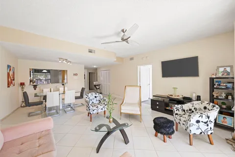 $449,900 | 8634 Vía Reale, Unit 3, Boca Raton, FL 33496