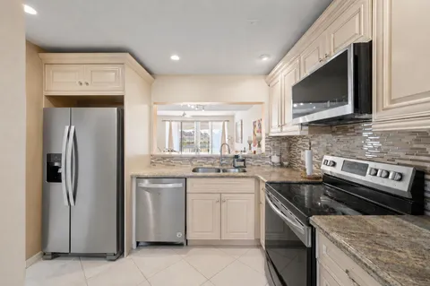 $449,900 | 8634 Vía Reale, Unit 3, Boca Raton, FL 33496