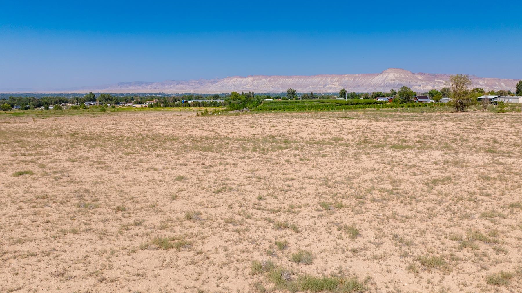 267 33 Road Palisade, CO 81526 - Photo 5 of 42 a view of lake and city