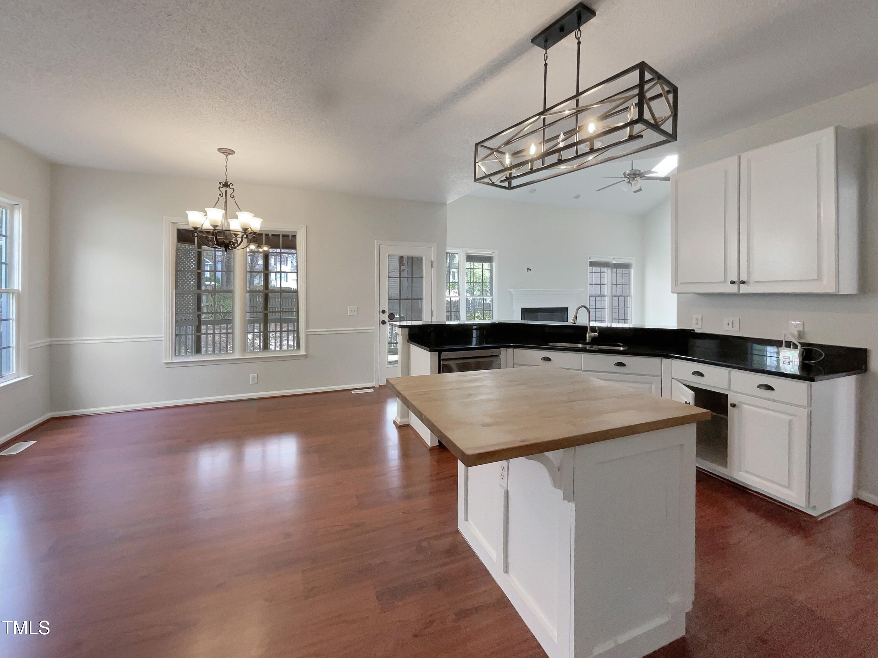 12316 Amoretto Way Raleigh, NC 27613 - Photo 9 of 24 listing_3