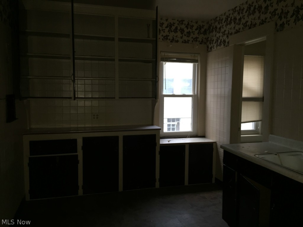 3731 Cress Road Cleveland, OH 44111 - Photo 7 of 15 Gallery Image 7