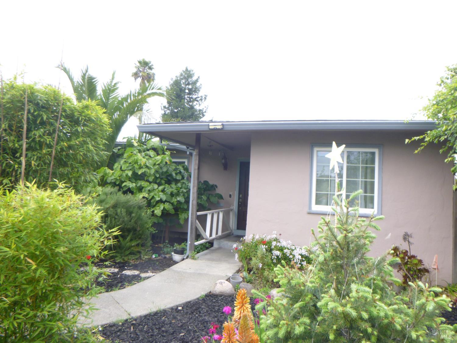 231 Peach Street Santa Rosa, CA 95407 - Photo 3 of 14