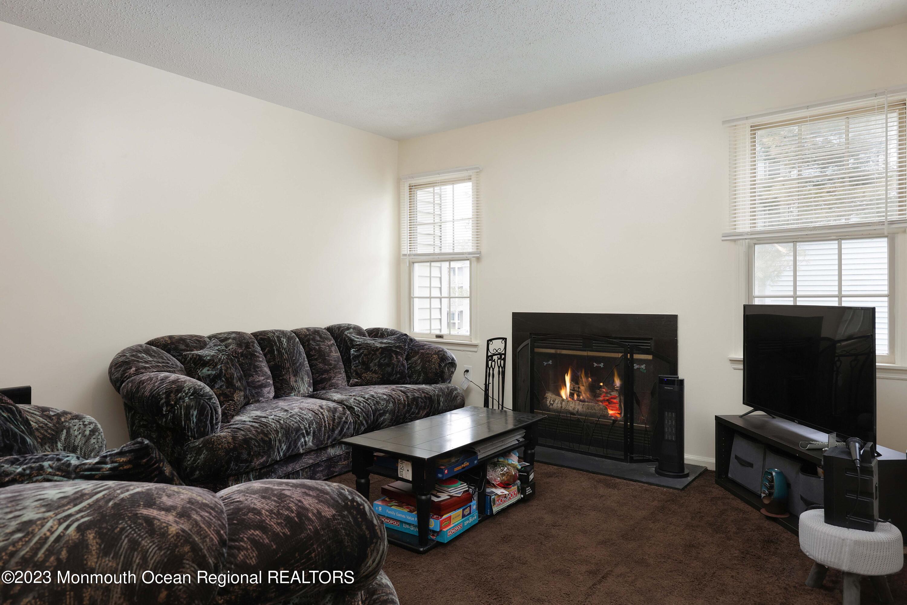 1026 Edpas Road, Unit 1026 New Brunswick, NJ 08901 - Photo 5 of 20 758A8805