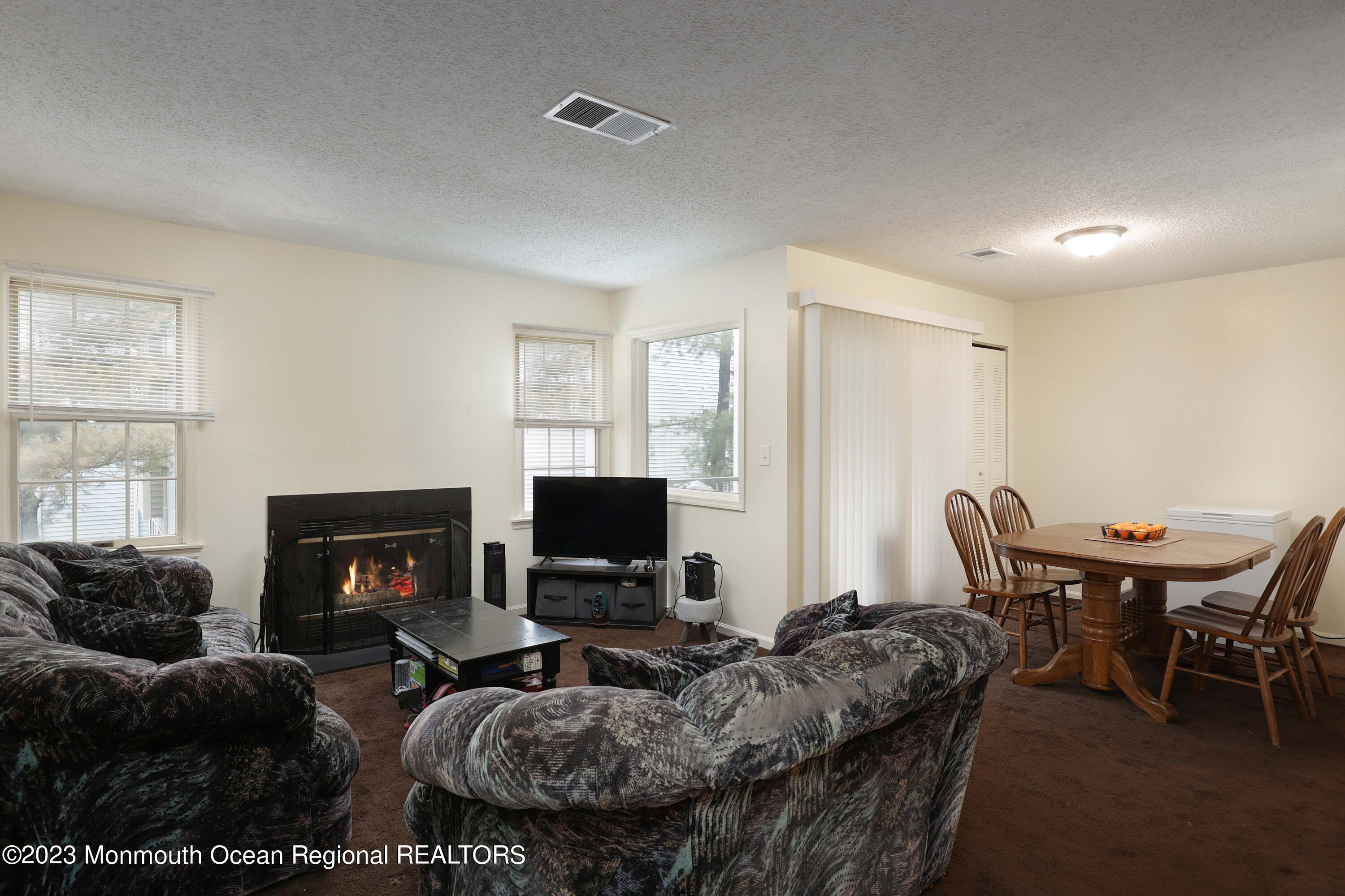 1026 Edpas Road, Unit 1026 New Brunswick, NJ 08901 - Photo 6 of 20 758A8814