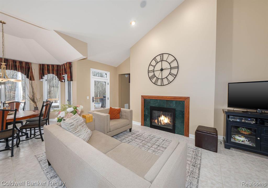 3849 Walnut Brook Drive Rochester Hills, MI 48309 - Photo 17 of 64