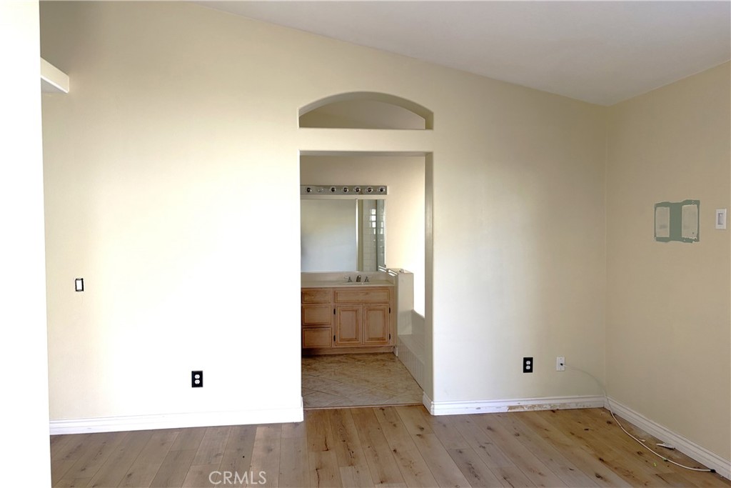 3834 North Silver Tree Court Rialto, CA 92377 - Photo 16 of 27 Bedroom 1