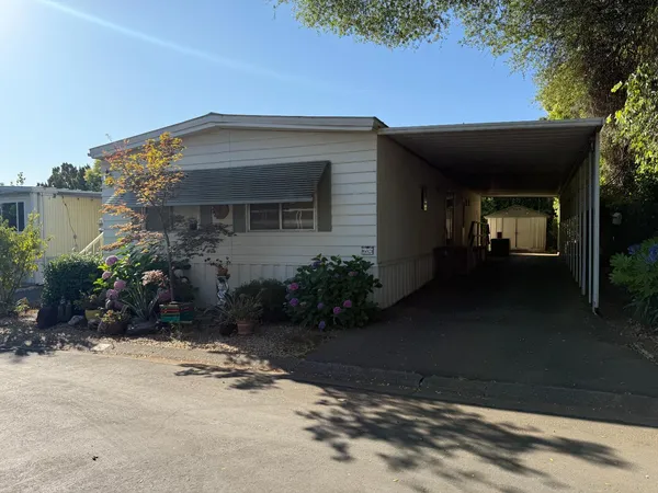 a front view of house with yard