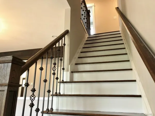 $699,900 | 18 Sunset Lane, New Hampton, NY 10958